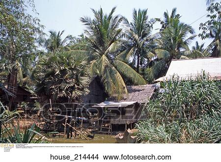 Picture - outdoor, lake, house. Fotosearch