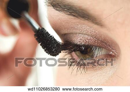 top eyelashes