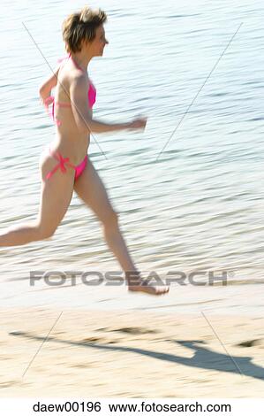 Stock Photograph - Beach, ewing, Day, free time, full view. Fotosearch