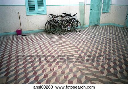 Stock Image - sports equipment, illusion, optical illusion, pattern, Touring bike, bicycle, wheels. Fotosearch