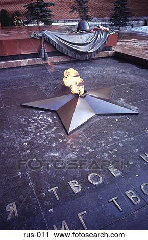 Monument to the Unknown Soldier Moscow View Large Photo Image Stock Image - Monument to the Unknown Soldier Moscow. Fotosearch