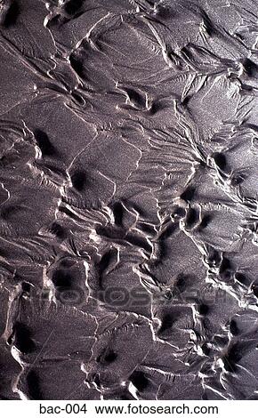 Picture - Water Pattern in Sand. Fotosearch