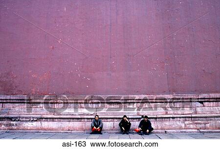 Workers Resting on Outer Wall of Forbidden City View Large Photo Image Stock Image - Workers Resting on Outer Wall of Forbidden City. Fotosearch