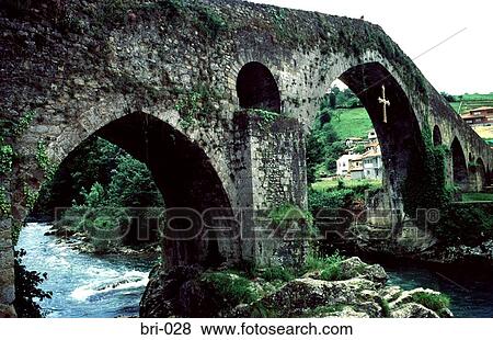 Roman Arch Bridge at Cangas de Onis Spain View Large Photo Image Stock Photo - Roman Arch Bridge at Cangas de Onis Spain. Fotosearch