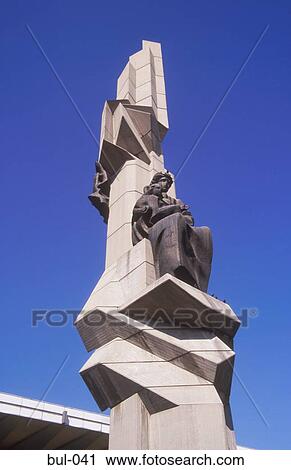 Statue outside Railway station Sofia Bulgaria View Large Photo Image Stock Image - Statue outside Railway station Sofia Bulgaria. Fotosearch