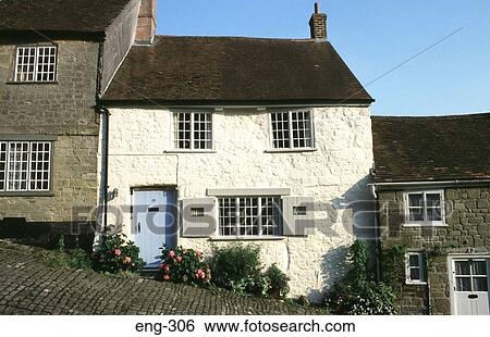 Three Cottages on Gold Hill Shaftesbury Dorset View Large Photo Image Stock Photograph - Three Cottages on Gold Hill Shaftesbury Dorset. Fotosearch