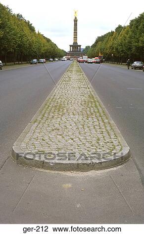 View Along Avenue Strasse Der 17 Juni Berlin Germany View Large Photo Image Stock Image - View Along Avenue Strasse Der 17 Juni Berlin Germany. Fotosearch