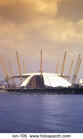 ミレニアムドーム 建設 中 Greenwich ロンドン ストックフォト 写真素材 Lon 105 Fotosearch