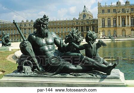 Reclining Statue Palace of Versailles Paris View Large Photo Image Picture - Reclining Statue Palace of Versailles Paris. Fotosearch