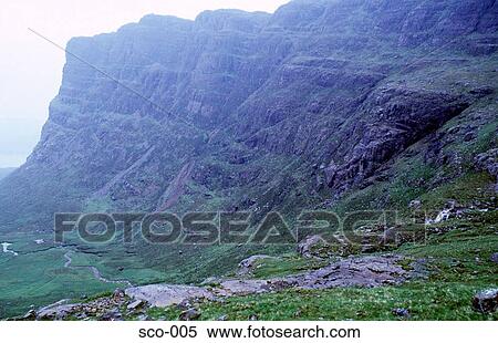 Meili Gorm Mountains Western Highlands Scotland View Large Photo Image Stock Photography - Meili Gorm Mountains Western Highlands Scotland. Fotosearch