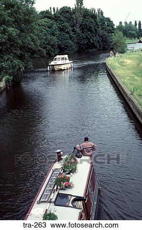 Narrowboat and Pleasure Boat on Thames at Abingdon View Large Photo Image Stock Image - Narrowboat and Pleasure Boat on Thames at Abingdon. Fotosearch