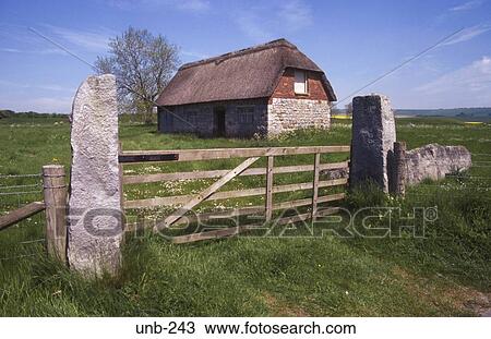 5 Bar Gate and Thatched Barn Avebury Wiltshire UK View Large Photo Image Stock Image - 5 Bar Gate and Thatched Barn Avebury Wiltshire UK. Fotosearch
