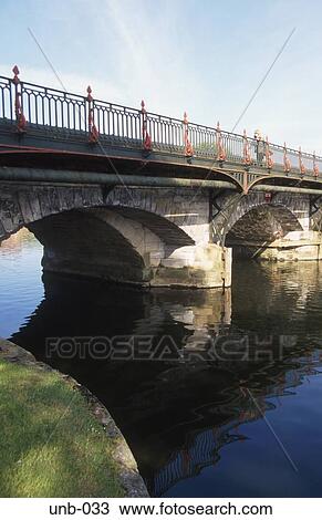 Stock Image - Clopton Bridge Stratford upon Avon Warwickshire UK. Fotosearch