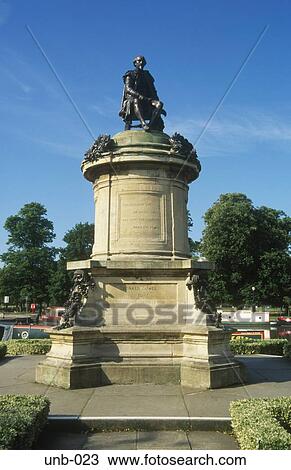 Gower Memorial of Shakespeare Stratford upon Avon Warwickshire UK View Large Photo Image Stock Image - Gower Memorial of Shakespeare Stratford upon Avon Warwickshire UK. Fotosearch