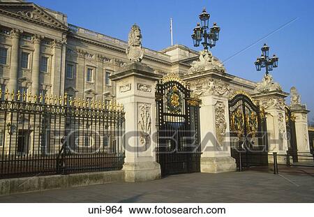 Picture - Main Gates Buckingham Palace London UK. Fotosearch