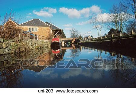 Narrowboats Tied Up in Welshpool Canal Wales View Large Photo Image Stock Image - Narrowboats Tied Up in Welshpool Canal Wales. Fotosearch