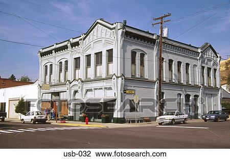 Small Town Corner Store Pomeroy Washington State USA View Large Photo Image Stock Image - Small Town Corner Store Pomeroy Washington State USA. Fotosearch