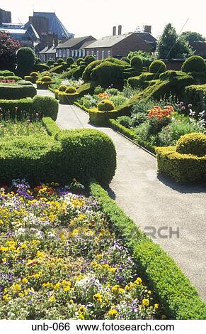 The Great Garden Stratford upon Avon Warwickshire UK View Large Photo Image Stock Photograph - The Great Garden Stratford upon Avon Warwickshire UK. Fotosearch