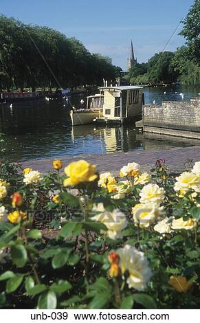 View along River Stratford upon Avon Warwickshire UK View Large Photo Image Stock Photo - View along River Stratford upon Avon Warwickshire UK. Fotosearch