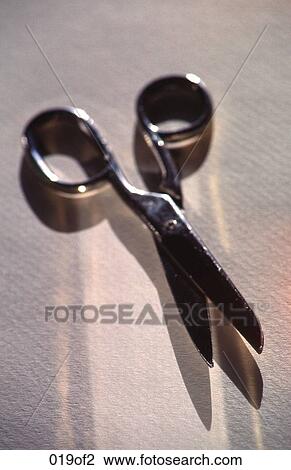 Stock Image - CIRCLE, CLOSE, CUT, DETAIL, FINGER. Fotosearch