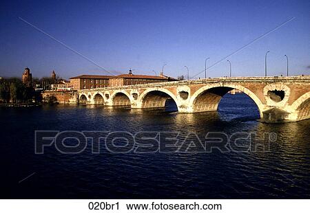 Stock Image - ARCHITECTURE, Neuf, France, Bridge, ARCH. Fotosearch