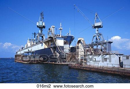 Stock Image - Dock, Dry, Egypt, FREIGHT. Fotosearch