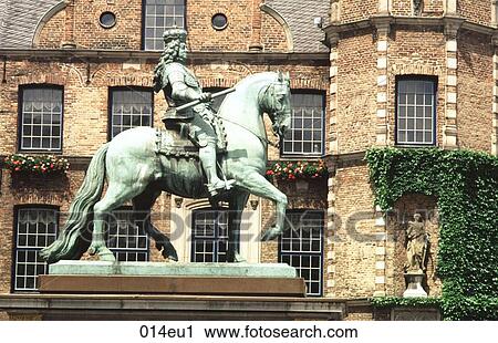 BRONZE, Duesseldorf, EUROPE, FIGURE, Germany View Large Photo Image Stock Image - BRONZE, Duesseldorf, EUROPE, FIGURE, Germany. Fotosearch