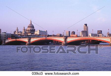 Blackfriars, London, ENGLAND, Bridge, ARCH View Large Photo Image Stock Image - Blackfriars, London, ENGLAND, Bridge, ARCH. Fotosearch