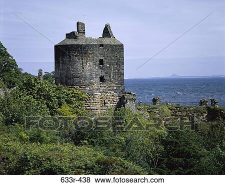 Stock Photo - Ravenscraig Castle, Scotland. Fotosearch