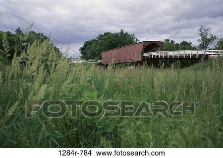 Roseman Covered Bridge, Iowa, USA View Large Photo Image Picture - Roseman Covered Bridge, Iowa, USA. Fotosearch