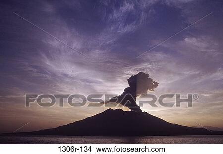 Picture - Sakurajima Volcano, Japan. Fotosearch