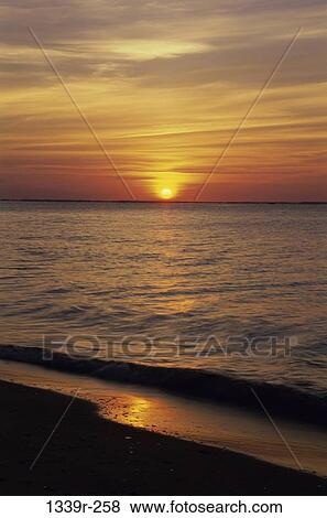 Chesapeake Bay, Maryland-Virginia, USA View Large Photo Image Stock Photo - Chesapeake Bay, Maryland-Virginia, USA. Fotosearch