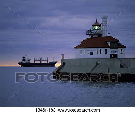 Duluth South Breakwater Outer Light, Minnesota, USA View Large Photo Image Stock Image - Duluth South Breakwater Outer Light, Minnesota, USA. Fotosearch