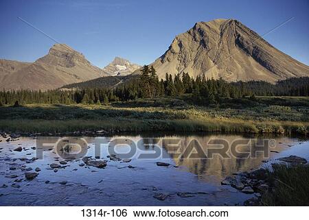 Red Deer River, Canada View Large Photo Image Stock Photograph - Red Deer River, Canada. Fotosearch