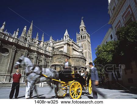 La Giralda, Seville, Spain View Large Photo Image Stock Photography - La Giralda, Seville, Spain. Fotosearch
