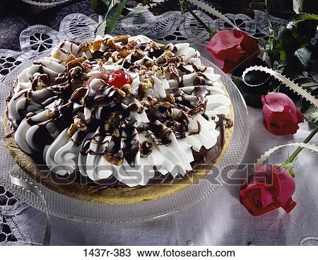 pie, cake, flowers, snack, food, still life View Large Photo Image Stock Image - pie, cake, flowers, snack, food, still life. Fotosearch