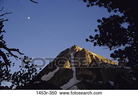 Red Slate Mountain, California, USA View Large Photo Image Stock Image - Red Slate Mountain, California, USA. Fotosearch