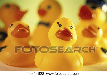 plastic rubber ducks