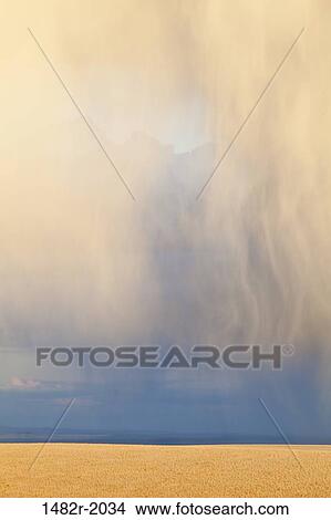 Picture - Storm clouds over the sea, Kennewick, Washington State, USA. Fotosearch