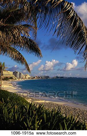 Stock Image - Cancun, Mexico. Fotosearch
