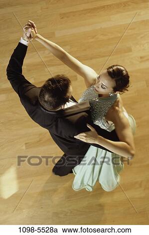 Stock Image - overhead, couple, dancing, dance, arts, ballroom, entertainment. Fotosearch