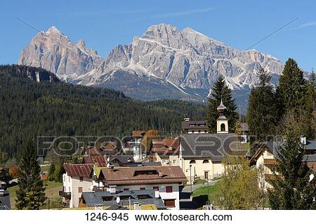 Town in a valley, Monte Antelao, San Vito di Cadore, Veneto, Italy View Large Photo Image Stock Photography - Town in a valley, Monte Antelao, San Vito di Cadore, Veneto, Italy. Fotosearch
