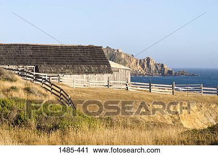 Stock Image - Farmhouse at the coast, California, USA. Fotosearch