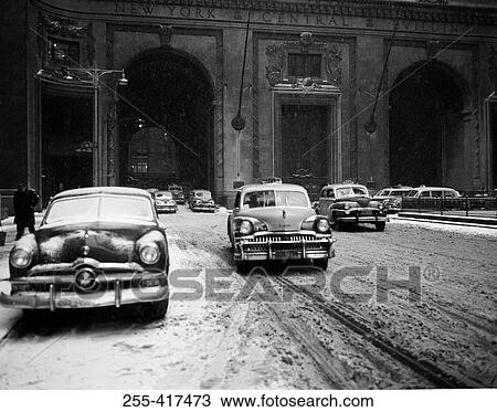 USA, New York City, cars outside Helmsley Building View Large Photo Image Stock Image - USA, New York City, cars outside Helmsley Building. Fotosearch
