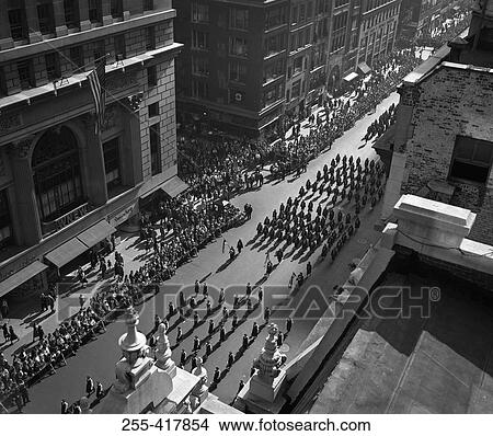 Picture - USA, New York State, New York city, Columbus Day parade, October 12, 1949, elevated view. Fotosearch