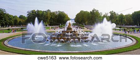 １７世紀 バロック式 建築 の 宮殿 庭 噴水 において ルイ X1v ベルサイユ宮殿 フランス ストックイメージ Cwe5163 Fotosearch