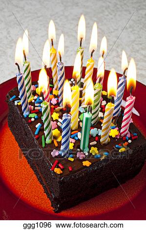 Chocolat Gateau Anniversaire A Bougies Bruler Flamme Glacage Dessert Plaque Asperge Faire Souhait Banque De Photographies Ggg1096 Fotosearch