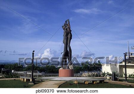 Two Lovers Statue Guam Micronesia Stock Image Pbl09370 Fotosearch