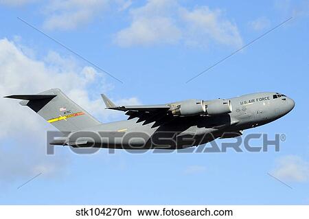 A C-17 Globemaster III View Large Photo Image Picture - A C-17 Globemaster III. Fotosearch