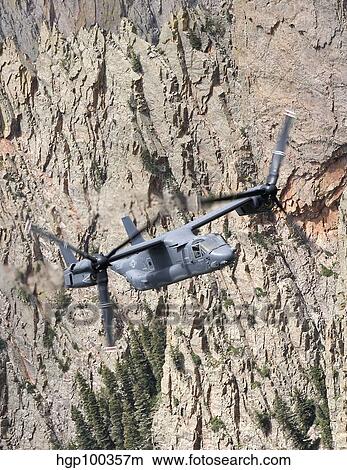 Picture - A CV-22 Osprey on a training mission over New Mexico.. Fotosearch
